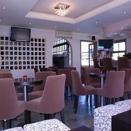 Seabird Hotel 3*