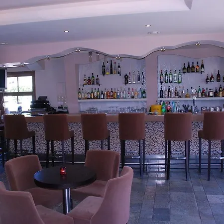 Seabird Hotel 3*